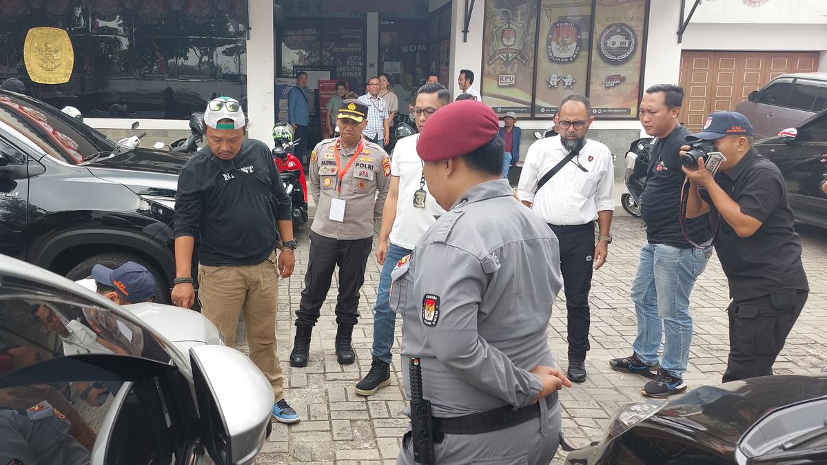 Buru Pelaku Teror Bangkai Ayam di KPU Jakut, Polisi Periksa 10 Saksi dan CCTV