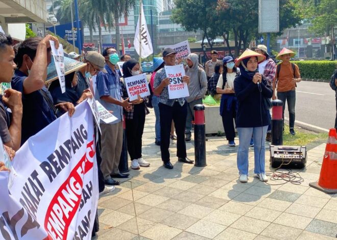 Dicueki Pemerintah RI, Warga Rempang Berunjukrasa di Kantor Kedutaan Tiongkok