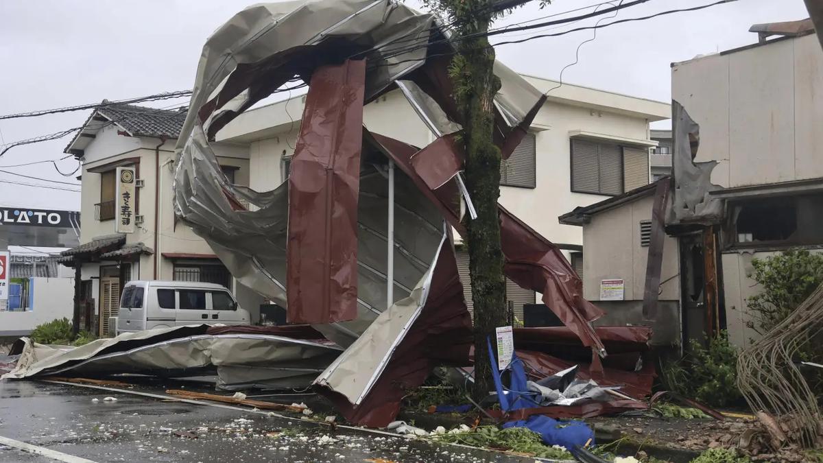 Topan Shanshan dengan Angin 252 Km/Jam Hantam Jepang Selatan, 3 Orang Tewas