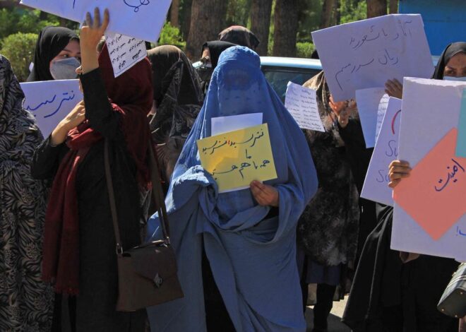 Taliban Larang Suara dan Wajah Telanjang Perempuan Afghanistan