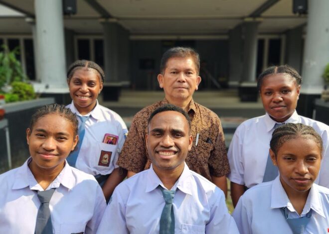 ADEM dan ADik Jadi Program Kemendikbudristek Pendidikan di Papua