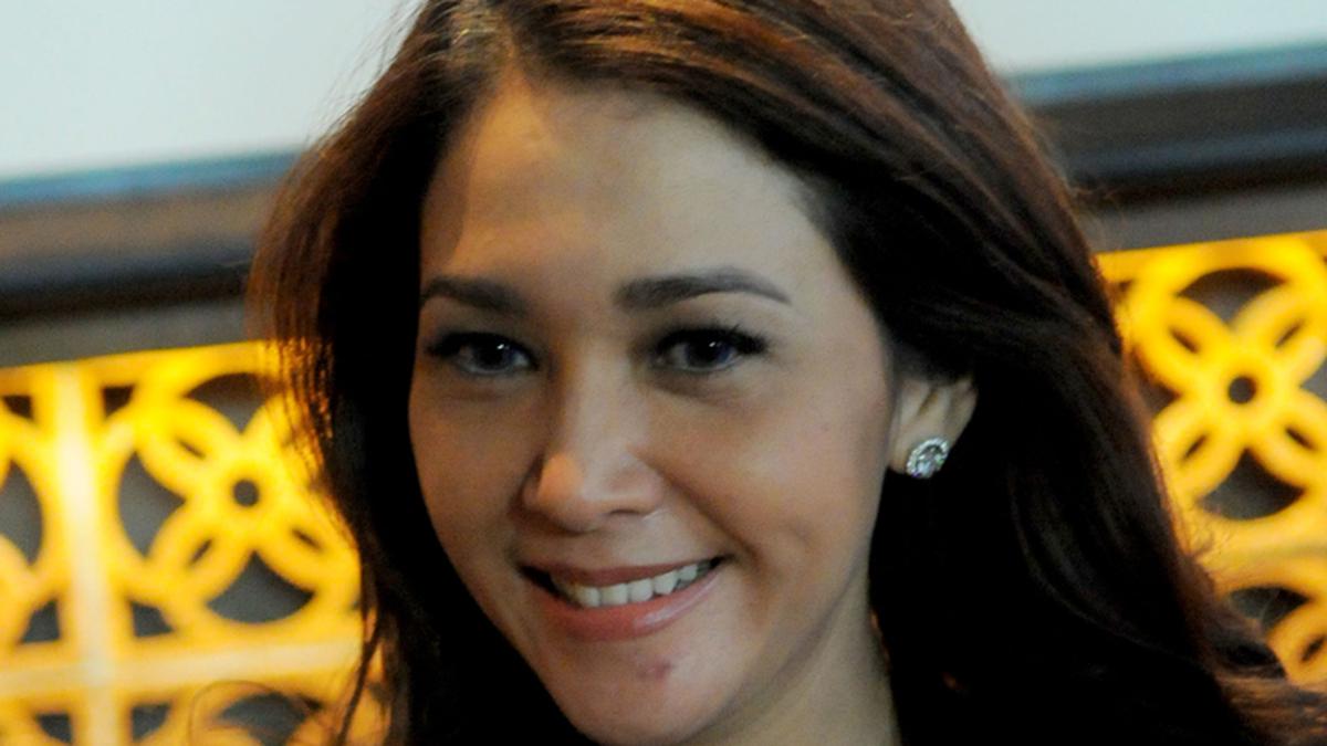 Tips Cantik Awet Muda ala Maia Estianty