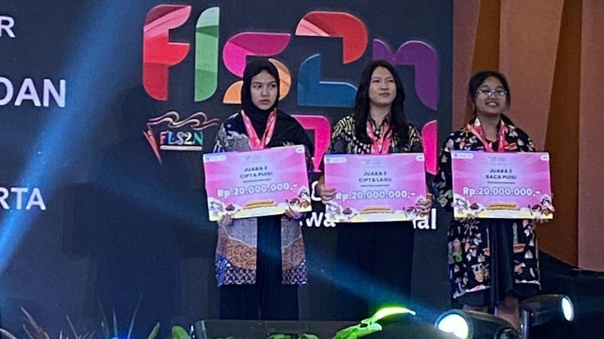 Elora Khiar Nareswari Sabet Medali Perak di Ajang Lomba Puisi FLS2N 2024