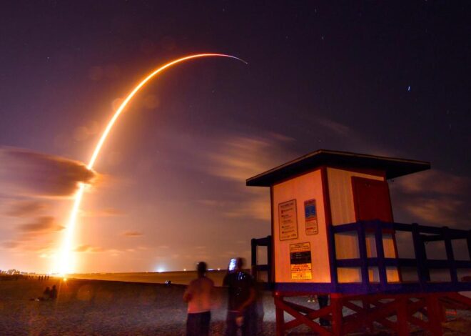 SpaceX Luncurkan Misi Penjemputan 2 Astronot yang Terjebak di Ruang Angkasa