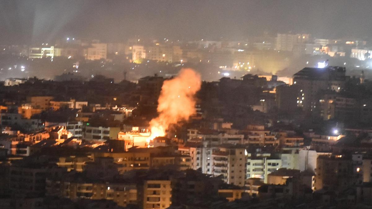Israel Perluas Wilayah Serangan di Lebanon, Ribuan Orang Dilaporkan Mengungsi