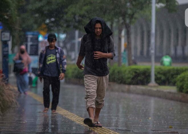 Cuaca Indonesia Hari Ini 1 Oktober 2024: Hujan Guyur Sebagian Wilayah pada Siang Hari Ini