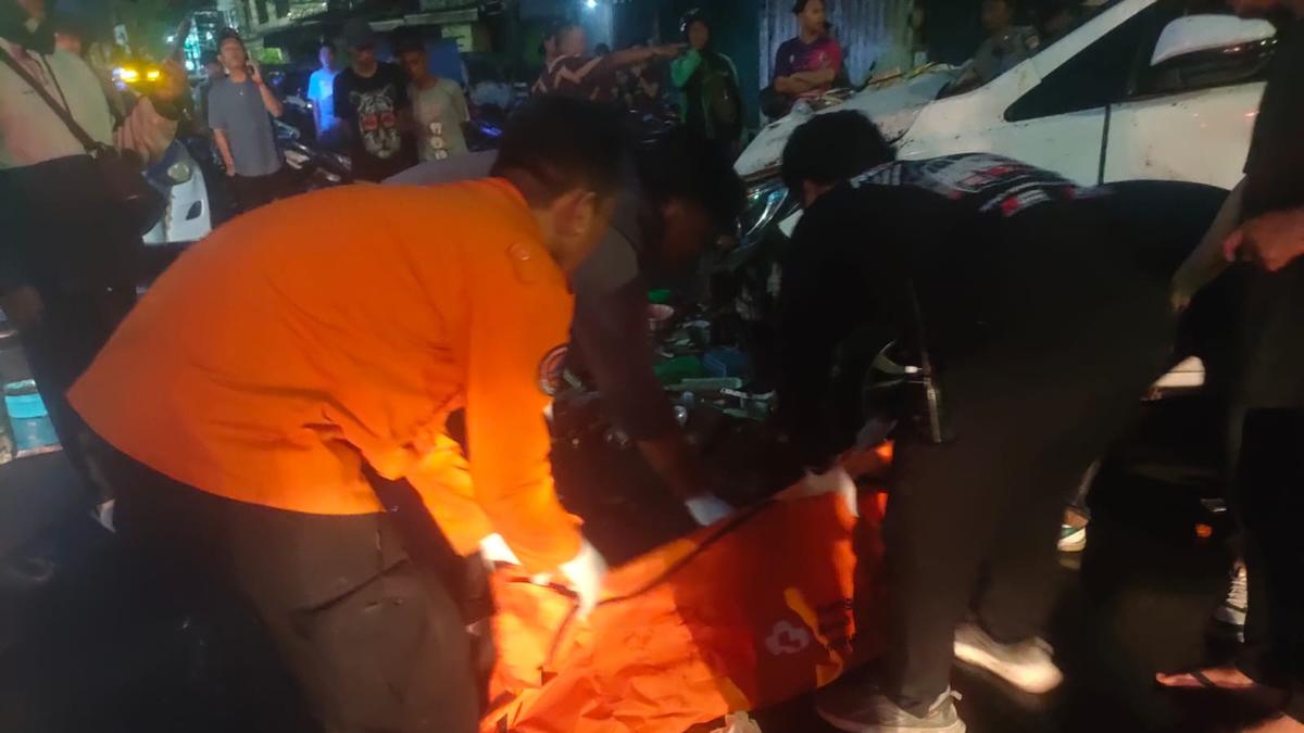 Pengendara Mobil Mabuk Miras Tabrak Warung di Surabaya, 2 Orang Meninggal Dunia