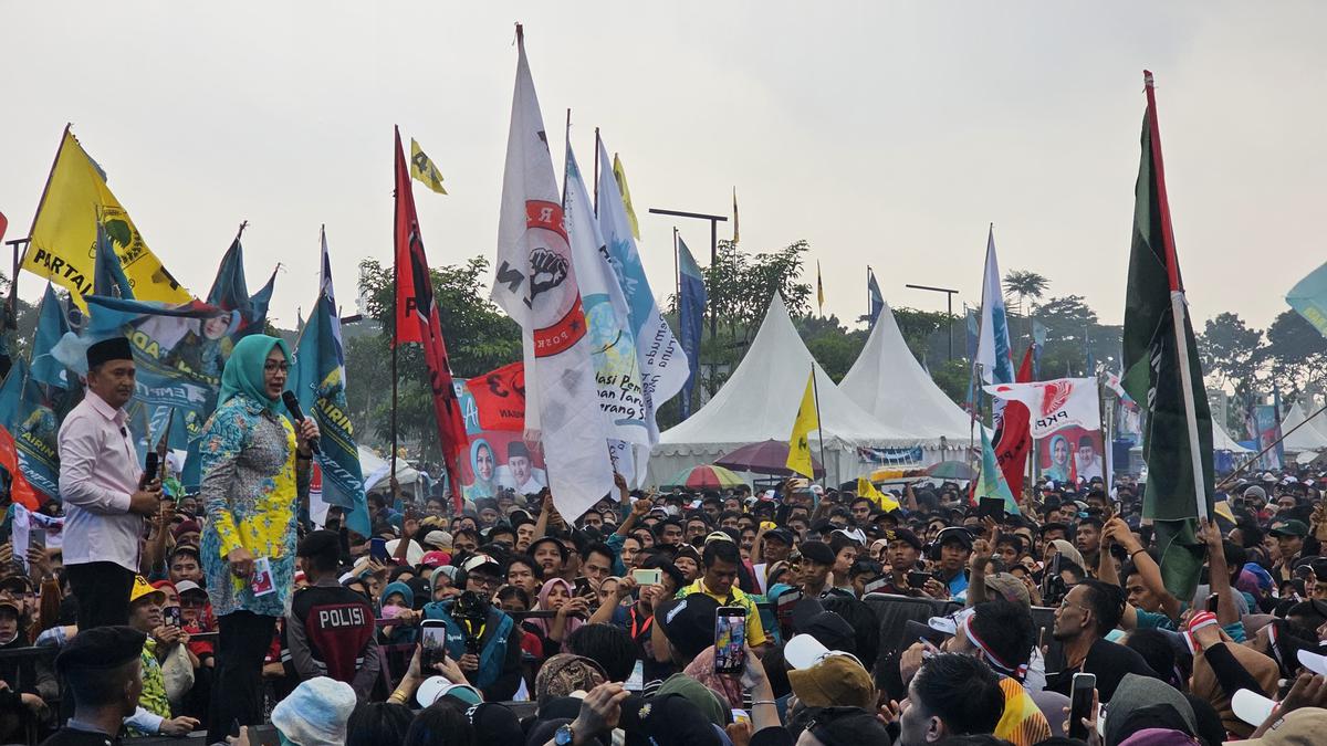 Kampanye Akbar Airin-Ade di Tangerang, Teriakan ‘Rakyat Bersatu’ Menggema